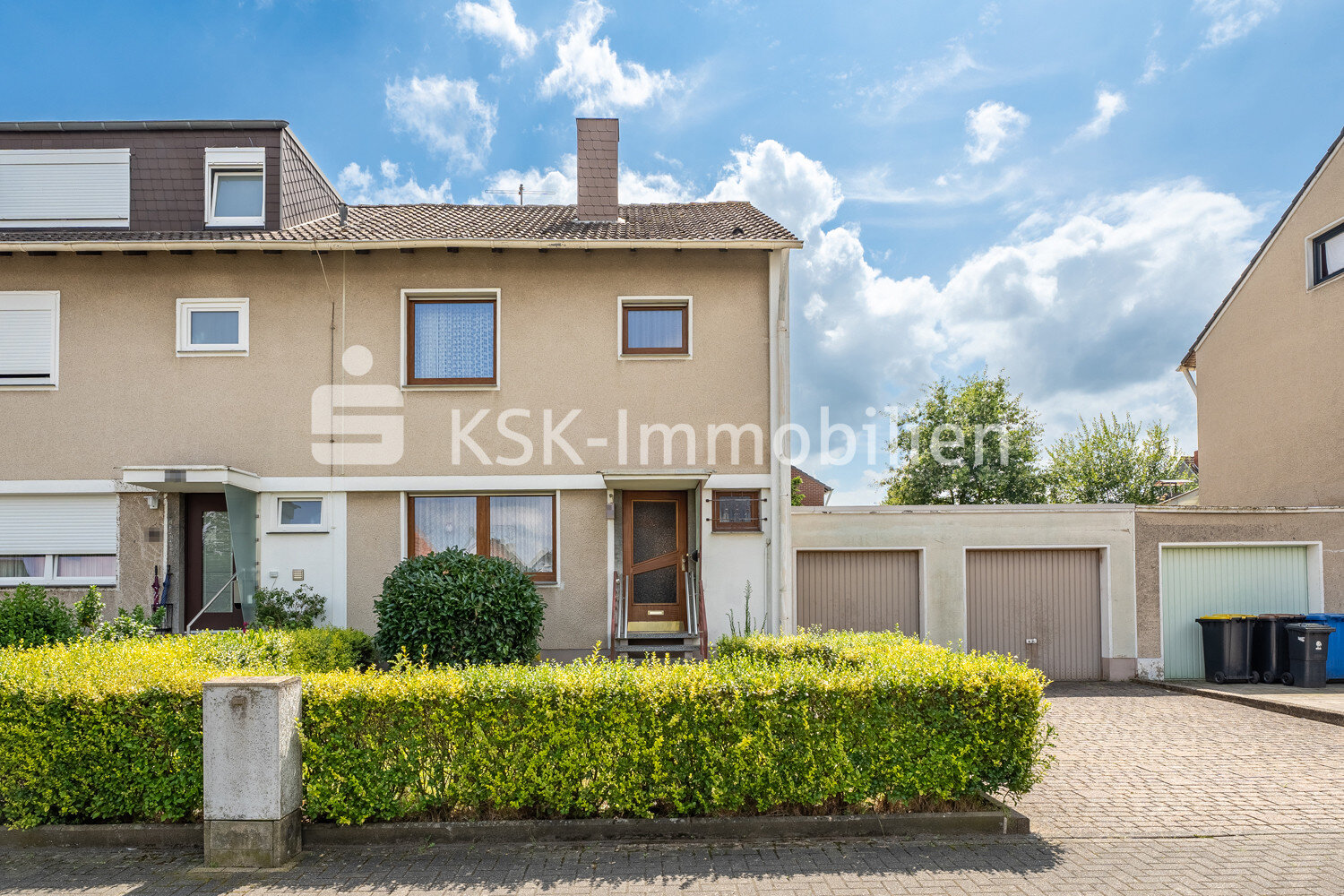 Doppelhaushälfte zum Kauf 329.000 € 4 Zimmer 89,8 m²<br/>Wohnfläche 406 m²<br/>Grundstück Kerpen Kerpen 50171