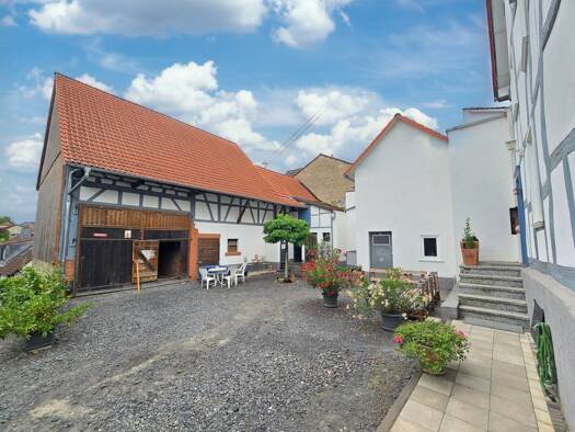 Einfamilienhaus zum Kauf provisionsfrei 460.000 € 4 Zimmer 120 m² 399 m² Grundstück Ortenberger Straße 27 Rodenbach Altenstadt 63674