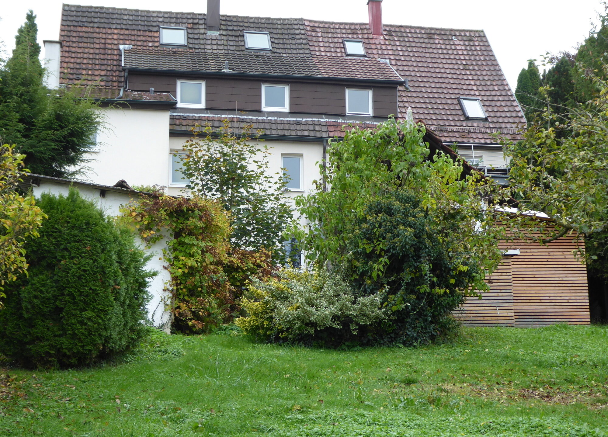 Mehrfamilienhaus zum Kauf 1.305.000 € 20 Zimmer 400 m²<br/>Wohnfläche 1.169 m²<br/>Grundstück Sulzgries Esslingen 73733