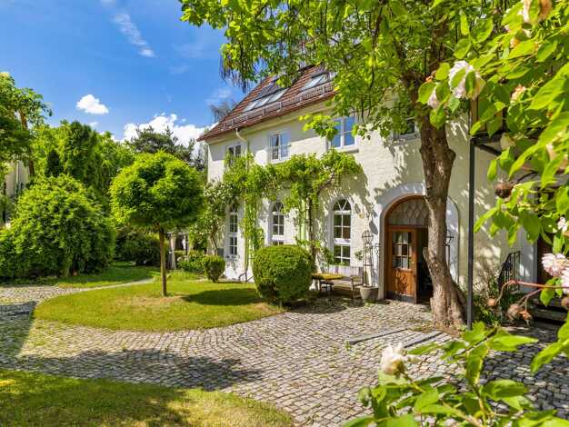 Haus zum Kauf 1.288.000 € 13 Zimmer 540 m² 1.658 m² Grundstück Kettershausen Kettershausen 86498