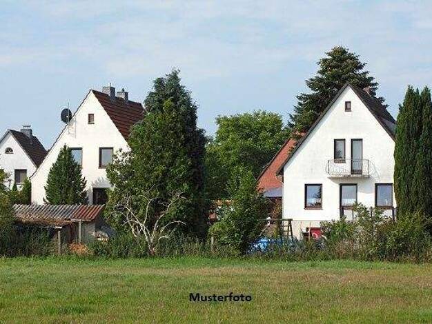 Einfamilienhaus zum Kauf 80.000 € 1 Zimmer 184 m² 84 m² Grundstück Bell 56745