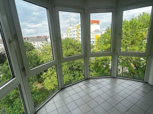 Wohnung zur Miete 1.510 € 4 Zimmer 94,4 m² 6. Geschoss frei ab sofort Badstraße 8 B Gesundbrunnen Berlin 13357