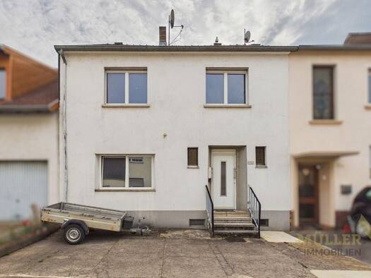 Reihenmittelhaus zum Kauf 89.000 € 9 Zimmer 155,3 m² 190 m² Grundstück Ensdorf 66806