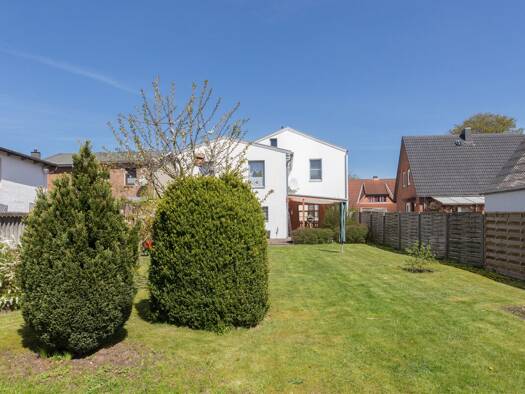 Mehrfamilienhaus zum Kauf 249.000 € 7 Zimmer 192,7 m² 580 m² Grundstück Süderbrarup 24392