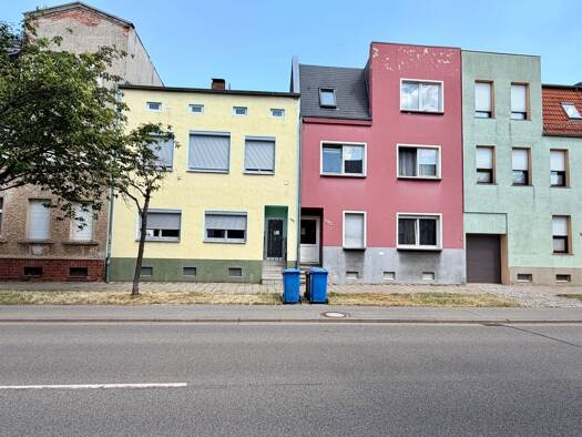 Mehrfamilienhaus zum Kauf 180.000 € 12 Zimmer 340 m² 900 m² Grundstück frei ab sofort Schönebeck Schönebeck (Elbe) 39218