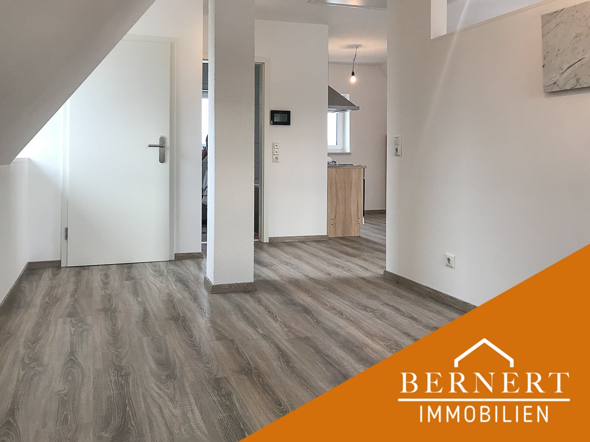 Wohnung zum Kauf 96.000 € 1 Zimmer 42 m²<br/>Wohnfläche 3.<br/>Geschoss 01.10.2024<br/>Verfügbarkeit Michelau Michelau in Oberfranken 96247