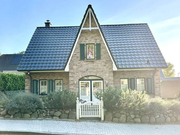Einfamilienhaus zum Kauf provisionsfrei 599.000 € 5 Zimmer 132 m² 526 m² Grundstück Henstedt-Ulzburg 24558