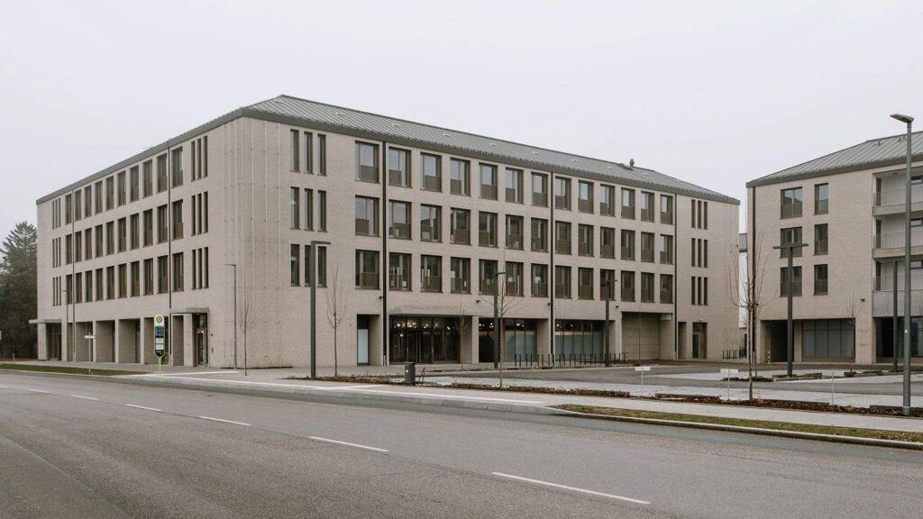 Bürogebäude zur Miete provisionsfrei 18,10 € 641,3 m² Bürofläche teilbar ab 607,8 m² Haar Haar , Kr München 85540