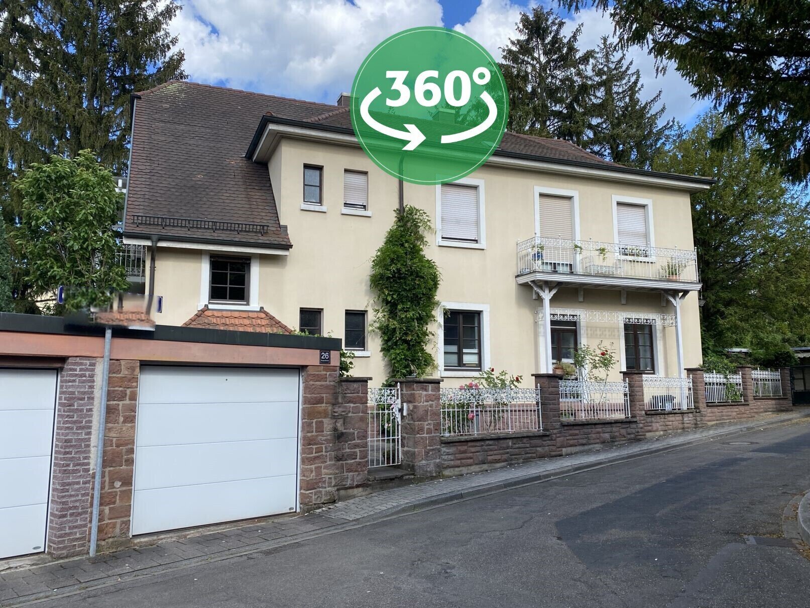 Mehrfamilienhaus zum Kauf provisionsfrei 1.100.000 € 8 Zimmer 240 m²<br/>Wohnfläche 698 m²<br/>Grundstück Durlach - Hanggebiet Karlsruhe 76227