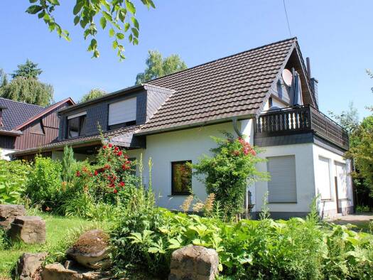 Haus zum Kauf 275.000 € 6 Zimmer 150 m² 705 m² Grundstück Ruppichteroth 53809