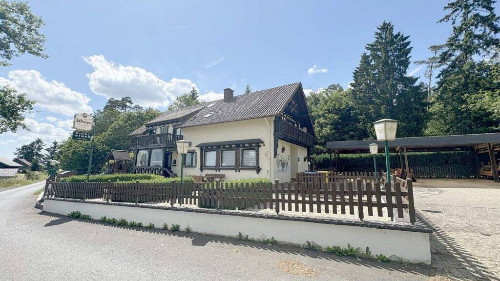 Haus zum Kauf 350.000 € 8 Zimmer 251 m² 1.438 m² Grundstück Alflen 56828