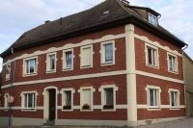 Mehrfamilienhaus zum Kauf als Kapitalanlage geeignet 150.000 € 170 m² 180 m² Grundstück Lindenplatz 2 Eisenberg Eisenberg 07607