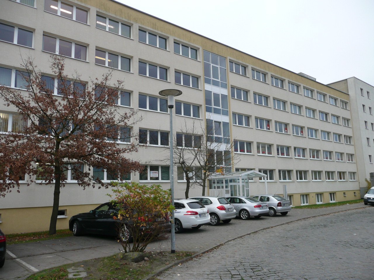 Büro-/Praxisfläche zur Miete provisionsfrei 11,50 € 25 m²<br/>Bürofläche von 25 m² bis 320 m²<br/>Teilbarkeit Feldstraße 2 Katharinenviertel Neubrandenburg 17033