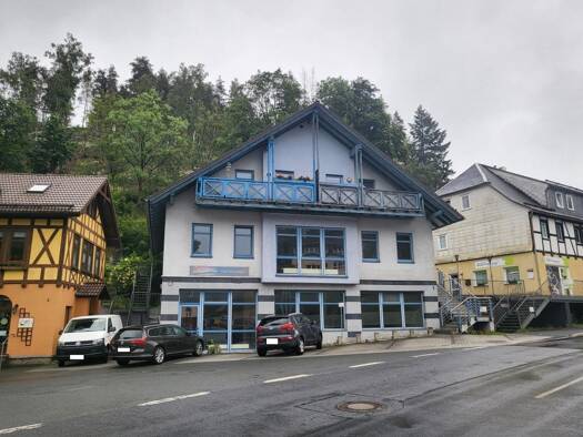 Immobilie zum Kauf als Kapitalanlage geeignet 140.000 € 12 Zimmer 150 m² 1.376 m² Grundstück teilbar ab 150 m² Neuhaus am Rennweg 98739