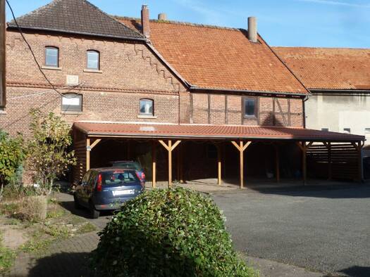 Haus zum Kauf 285.000 € 9 Zimmer 310 m² Halle 37620