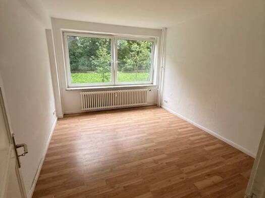 Wohnung zur Miete 419 € 3 Zimmer 48,9 m² EG frei ab 01.11.2026 Medusastraße 31 Gaarden-Ost Kiel 24143