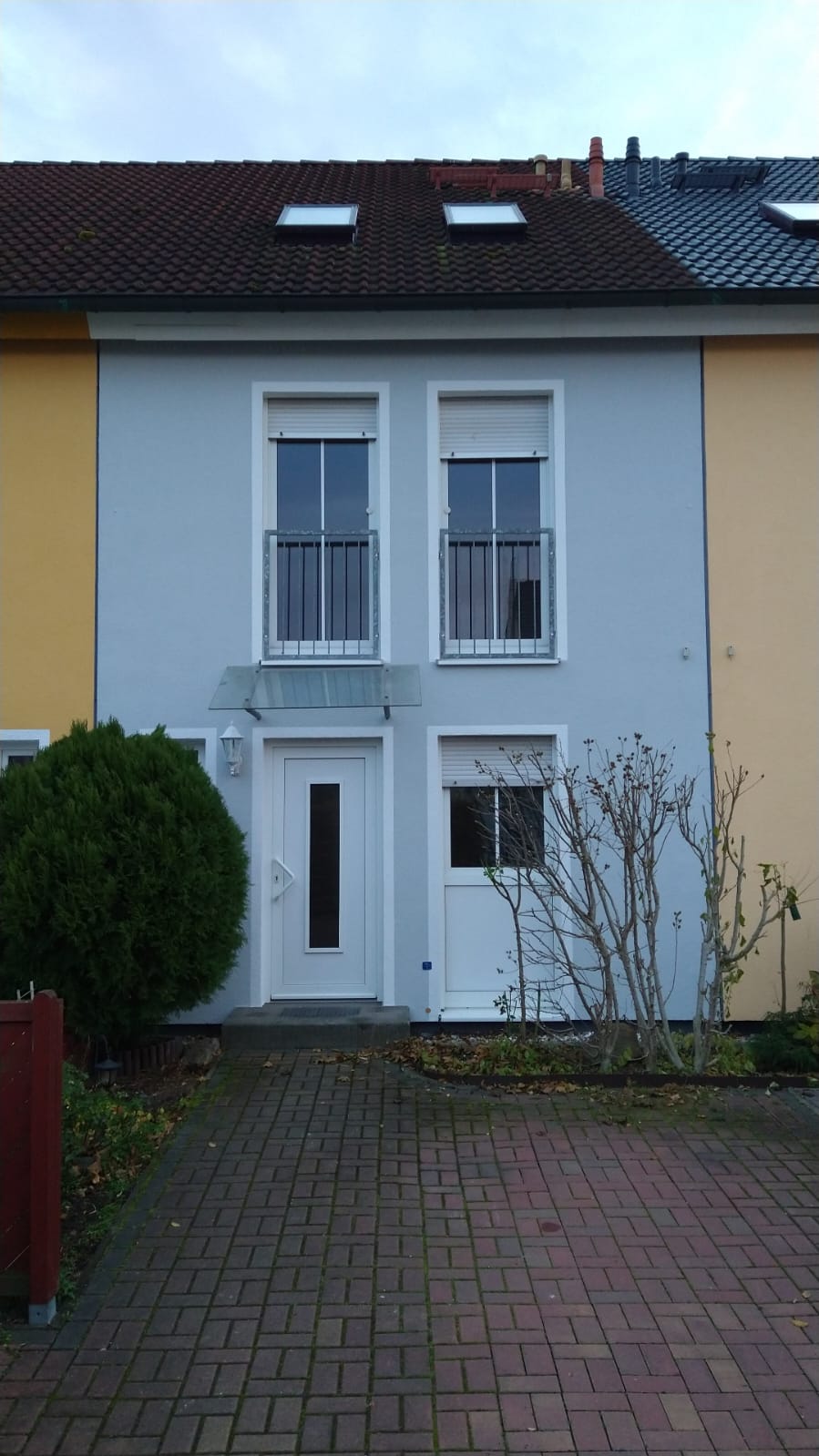 Reihenmittelhaus zur Miete 1.400 € 6 Zimmer 121 m²<br/>Wohnfläche 154 m²<br/>Grundstück ab sofort<br/>Verfügbarkeit Merseburg Merseburg 06217