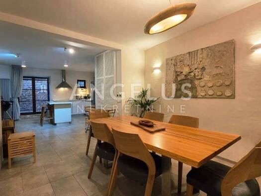 Haus zur Miete 2.900 € 6 Zimmer 240 m² Bale