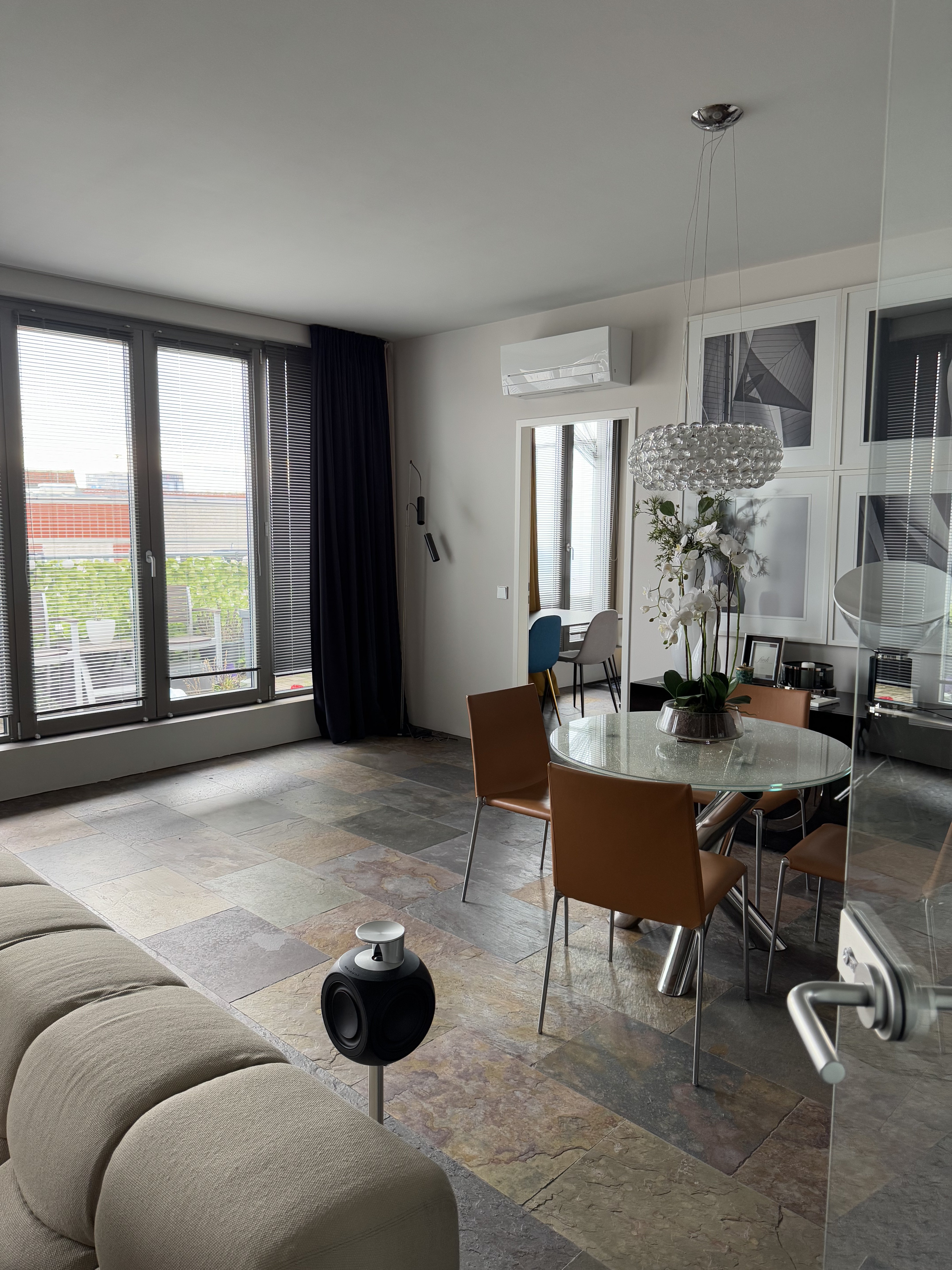 Wohnung zur Miete Wohnen auf Zeit 2.950 € 3 Zimmer 124 m²<br/>Wohnfläche Mitte Berlin 10117