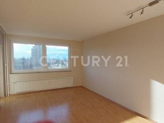 Wohnung zum Kauf 142.000 € 3 Zimmer 70,6 m² 7. Geschoss frei ab sofort Flemingstr. 2 Laatzen-Mitte Laatzen 30880