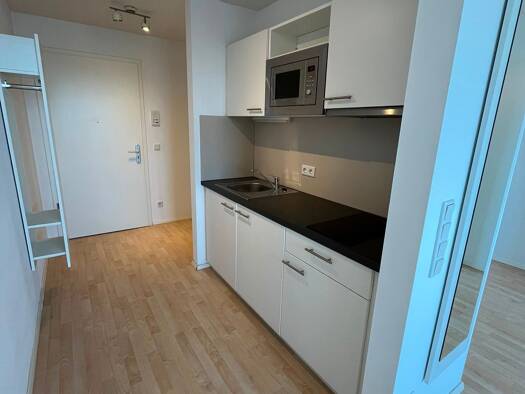 Wohnung zur Miete 530 € 1 Zimmer 35 m² 3. Geschoss frei ab sofort Karolinenstraße 86 Südstadt Fürth 90763