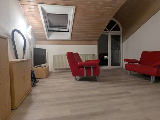 Studio zur Miete 750 € 1 Zimmer 35 m² Geschoss 4/5 frei ab 01.08.2026 Böblinger Straße 182 Süd Stuttgart 70199