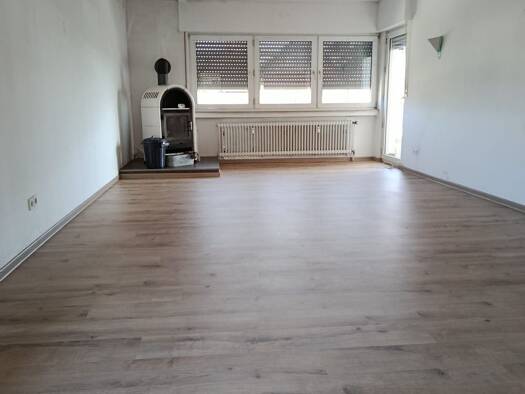 Wohnung zur Miete 900 € 4 Zimmer 120 m² Geschoss 1/1 frei ab sofort Merken Düren 52353