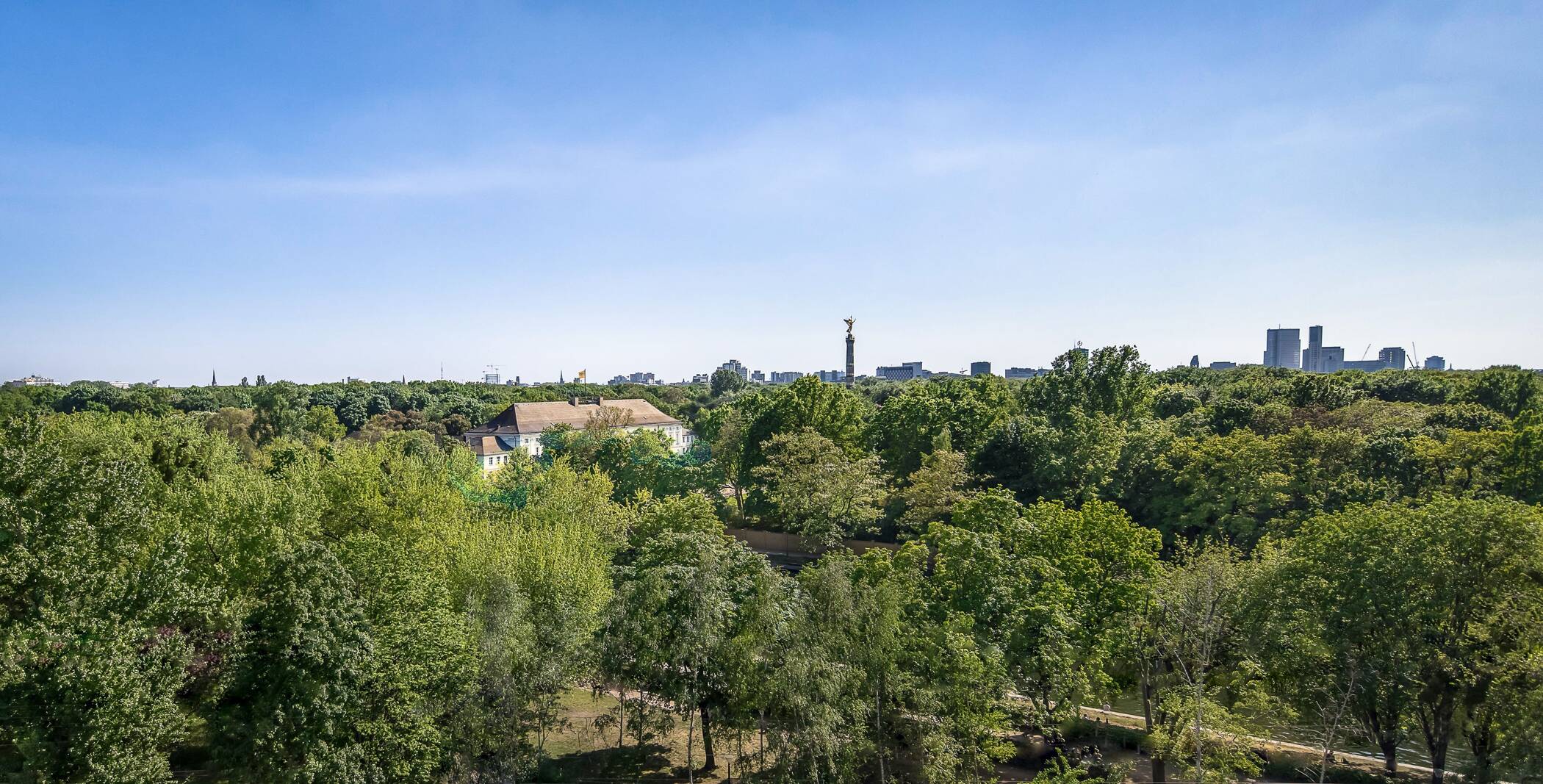 Erstbezug nach individueller Sanierung: Stuck-Altbau mit Tiergarten Blick - provisionsfrei - – Lüneburger Straße 28, 10557 Berlin – Vorschaubild 14