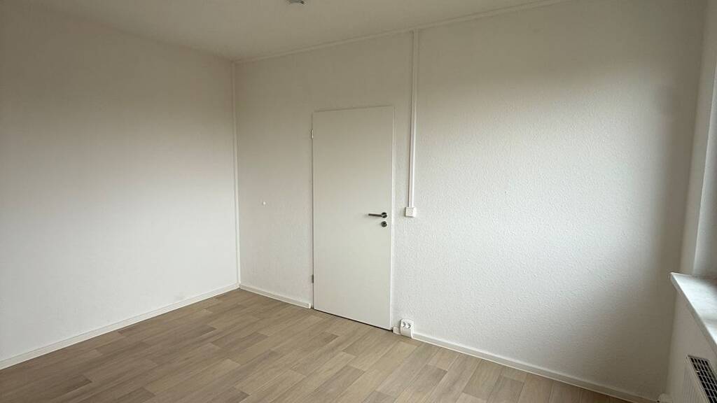 Wohnung zur Miete 390 € 3 Zimmer 57 m² 2. Geschoss Julius-Leber-Ring 1 Roter Berg Erfurt 99087
