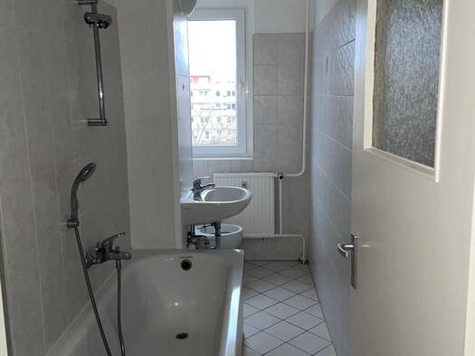 Wohnung zur Miete 218 € 2 Zimmer 48,3 m² 4. Geschoss frei ab sofort Sachsenstraße 20 Ebersbach Ebersbach-Neugersdorf 02730