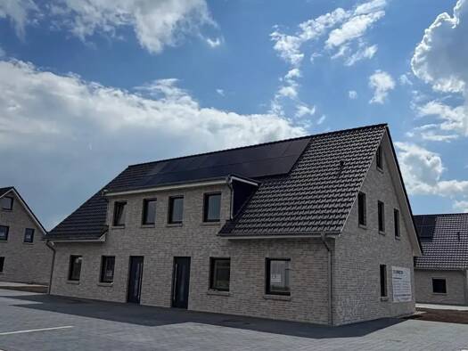 Wohnung zur Miete 1.300 € 3,5 Zimmer 94 m² Geschoss 1/2 frei ab 01.08.2026 Harpstedt 27243