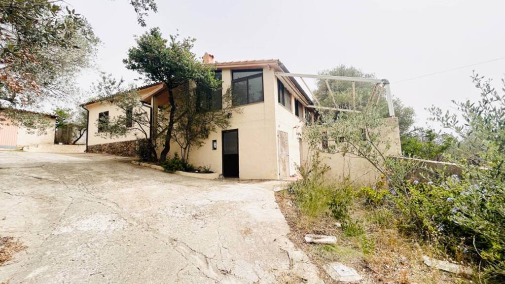 Einfamilienhaus zum Kauf 450.000 € 7 Zimmer 240 m² 9.000 m² Grundstück Straulas - SARDINIEN