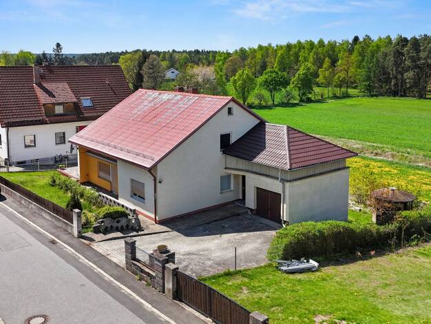 Einfamilienhaus zum Kauf 189.000 € 7 Zimmer 189,6 m² 755 m² Grundstück Mantel Mantel 92708