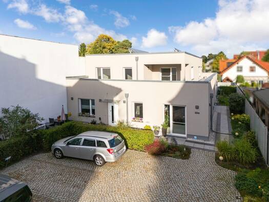 Mehrfamilienhaus zum Kauf als Kapitalanlage geeignet 1.250.000 € 8 Zimmer 354 m² 554 m² Grundstück Hohen Neuendorf Hohen Neuendorf 16540