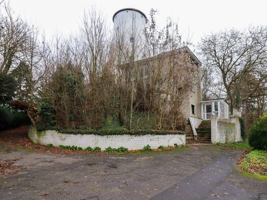 Mehrfamilienhaus zum Kauf 600.000 € 11 Zimmer 334 m² 4.389 m² Grundstück frei ab 31.01.2026 Jüchen 41363