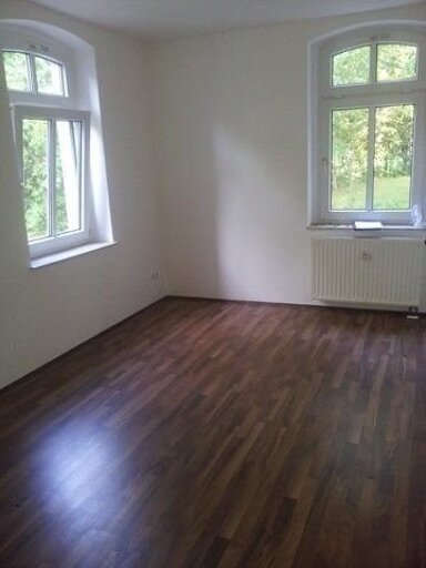 Wohnung zur Miete 305 € 2 Zimmer 55,5 m² 1. Geschoss frei ab sofort Untere Hauptstr.74 Oelsnitz Oelsnitz/Erzgebirge 09376