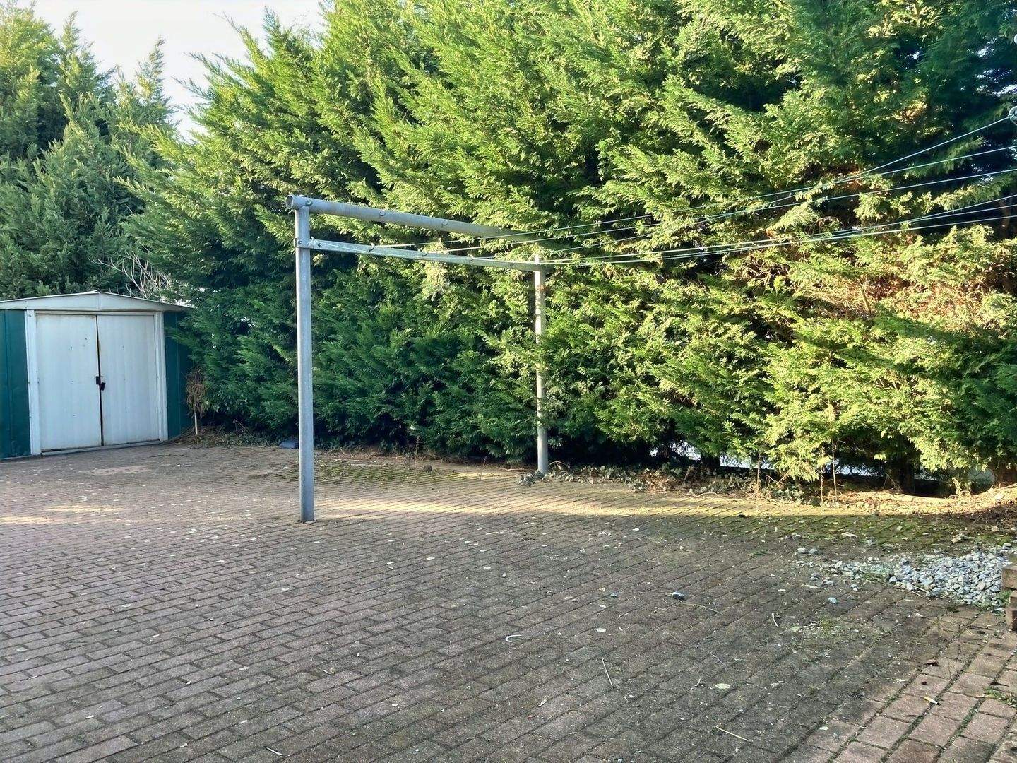 Immobilie in Güsten - Stabile Investition: Gepflegtes Mehrfamilienhaus mit Gemeinschaftsflächen ! - Bild 1