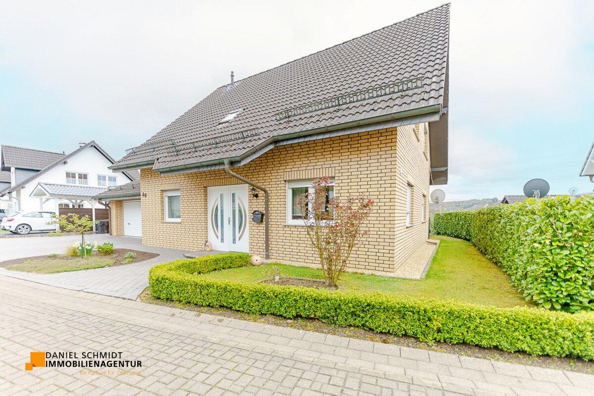 Einfamilienhaus zum Kauf 399.000 € 5 Zimmer 154 m²<br/>Wohnfläche 420 m²<br/>Grundstück Büttinghausen Wiehl / Büttinghausen 51674