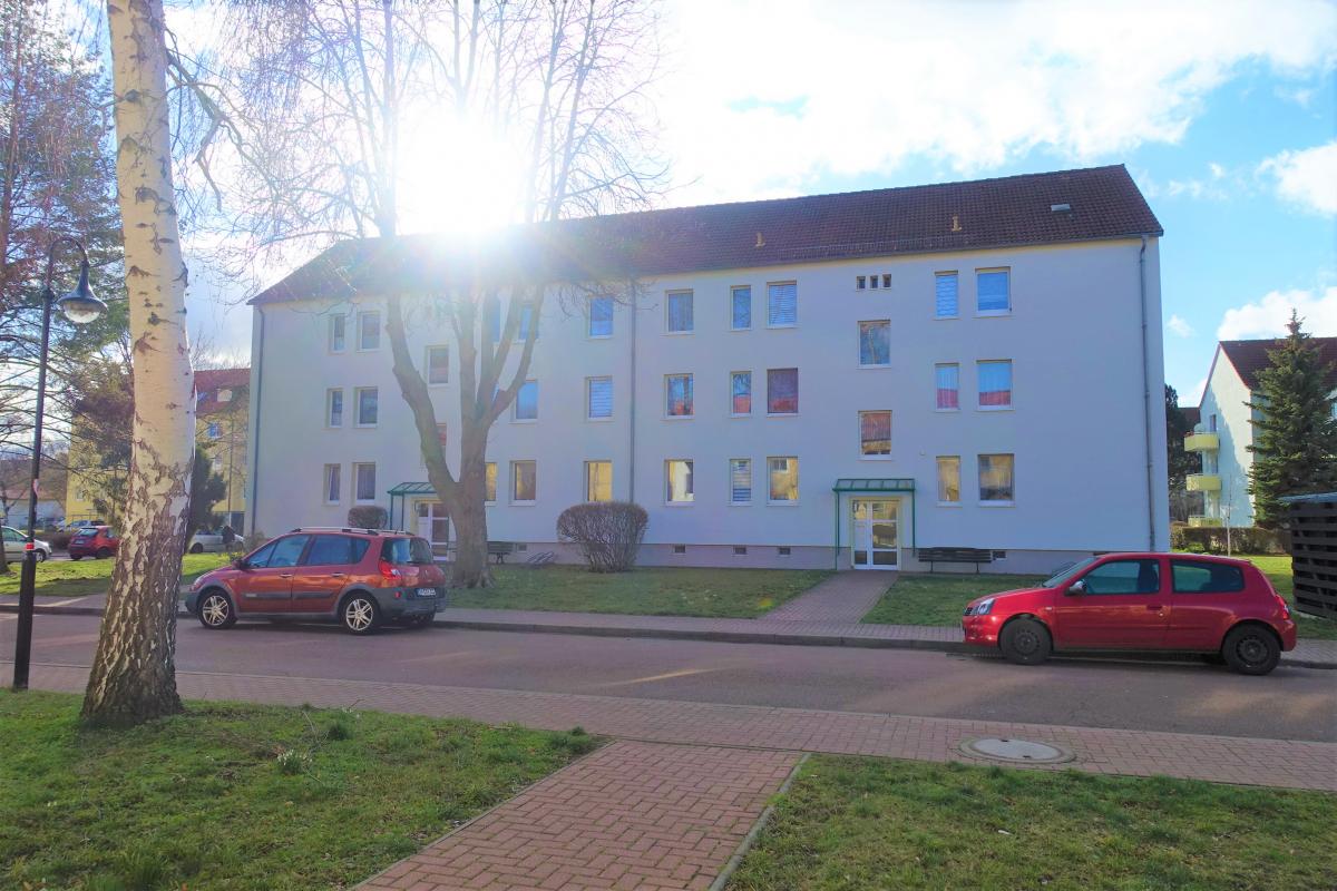 Wohnung zur Miete 405 € 3 Zimmer 57,8 m²<br/>Wohnfläche 2.<br/>Geschoss 01.10.2024<br/>Verfügbarkeit H.-Heine-Straße 28 Braunsbedra Braunsbedra 06242