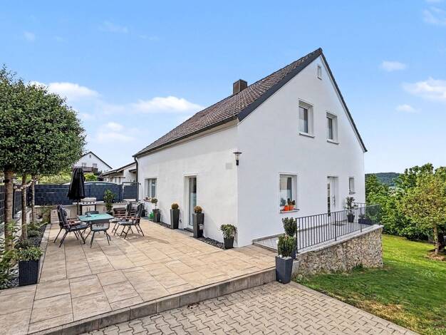 Einfamilienhaus zum Kauf provisionsfrei 375.000 € 4 Zimmer 122 m² 637 m² Grundstück Parsberg Parsberg 92331