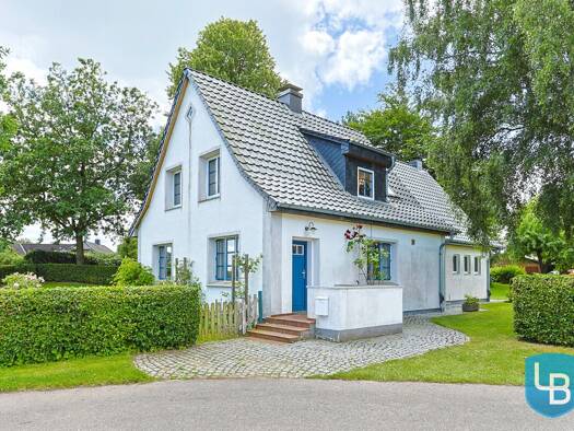 Einfamilienhaus zum Kauf 399.000 € 10 Zimmer 265,5 m² 3.287 m² Grundstück Esgrus Esgrus 24402