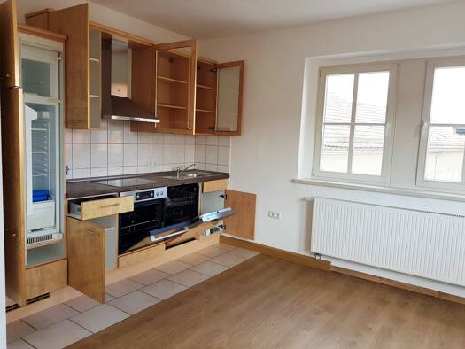 Wohnung zur Miete 305 € 2 Zimmer 43 m² 2. Geschoss frei ab sofort Oschatz 04758