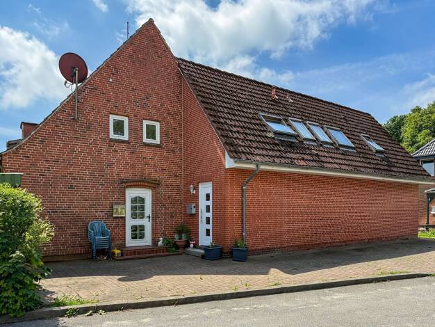 Mehrfamilienhaus zum Kauf 195.000 € 6 Zimmer 180 m² 407 m² Grundstück Tönning 25832