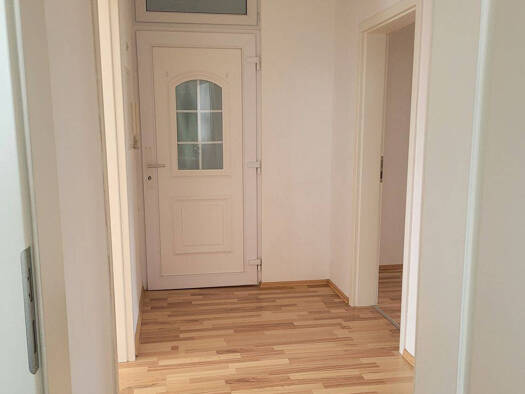 Wohnung zur Miete 1.290 € 4 Zimmer 107 m² Geschoss 1/2 frei ab 01.12.2025 Hauptstraße 485 Neckarhausen Edingen-Neckarhausen 68535