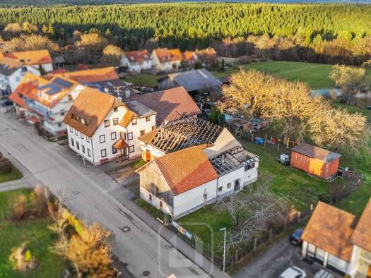 Mehrfamilienhaus zum Kauf 499.000 € 11 Zimmer 296,5 m² 1.850 m² Grundstück Monakam Bad Liebenzell 75378
