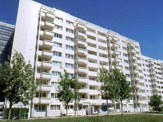 Wohnung zur Miete 602 € 3 Zimmer 79,9 m² 4. Geschoss frei ab 10.04.2026 Herzberger Str. 20 Prohlis-Nord Dresden 01239