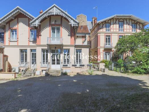 Einfamilienhaus zum Kauf 2.705.500 € 9 Zimmer 705,3 m² 2.126 m² Grundstück Brunoy 91800