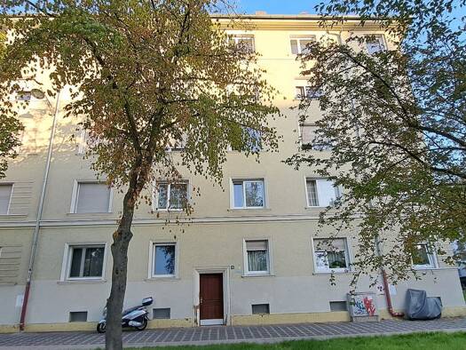 Wohnung zur Miete 878 € 3 Zimmer 89,6 m² 4. Geschoss frei ab 01.10.2026 Hainstraße 30 Gleißhammer Weiterer Innenstadtgürtel Süd 90461