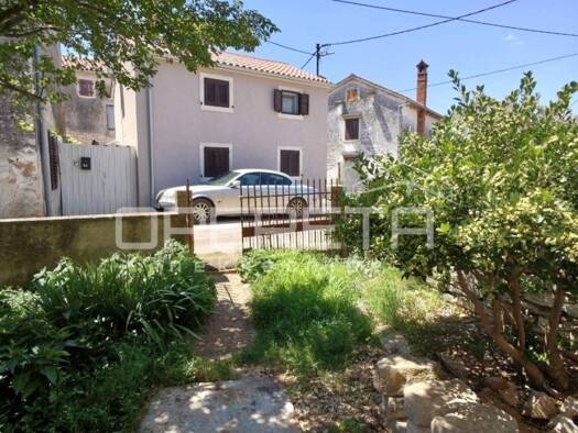 Haus zum Kauf 250.000 € 5 Zimmer 120 m² Peruski, Kavran, Pavicini
