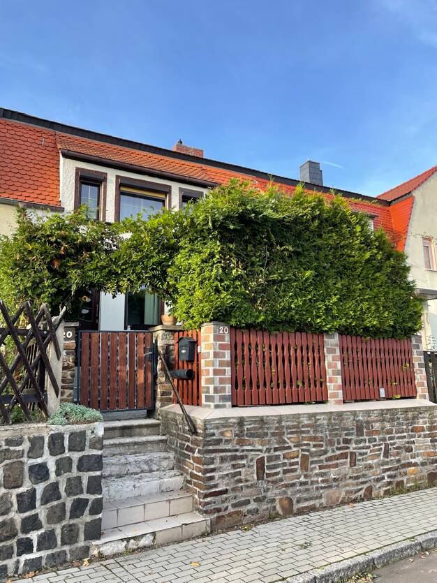 Reihenmittelhaus zum Kauf 387.000 € 4 Zimmer 111 m² 124 m² Grundstück Lützschen-Stahmeln Leipzig 04159